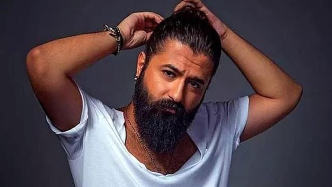 Koray Avcı, sahneye atla geldi