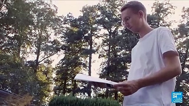 Le naturisme fait un retour en force cet été, en particulier chez les plus jeunes qui veulent s'extraire des normes sociales et des canons de beauté mis en avant sur les réseaux sociaux