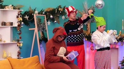 ¡Cómo Escabullir Dulces a una Fiesta de Navidad!