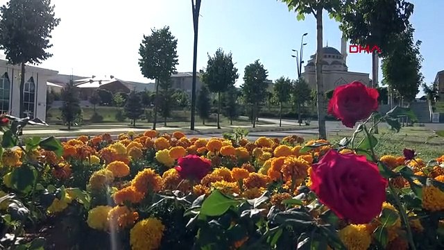 Bitlis #kategori haberleri#: BİTLİS EREN ÜNİVERSİTESİ'Nİ TERCİH EDEN ÖĞRENCİLERE 'KANIK BURSU' VERİLECEK