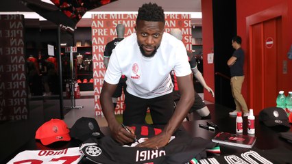 Descargar video: Casa Milan: il meglio del Meet&Greet con Origi