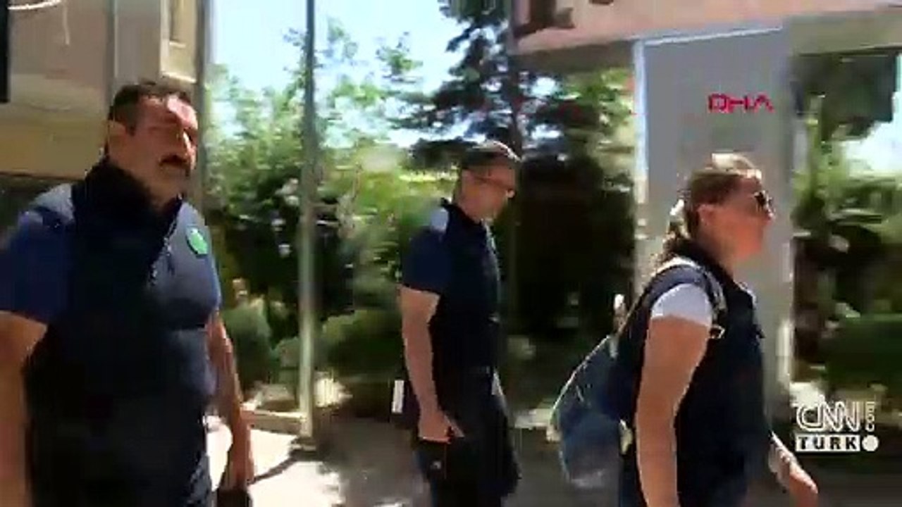 Merdivenaltı petshopa baskın