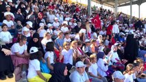 Bağcılar Belediyesi Yaz Spor Okulları'nın kapanışında şöhretler karması maçı