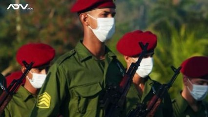 Detienen y acusan de “desacato” a 5 militares cubanos que compartían un grupo de WhatsApp