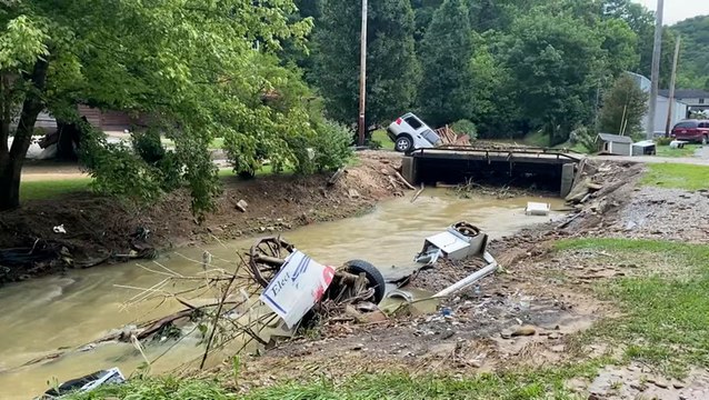 Kentucky residents begin to assess damage after deadly floods