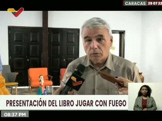 Historiador cubano Sergio Guerra bautizó su libro titulado "Jugar Con Fuego"