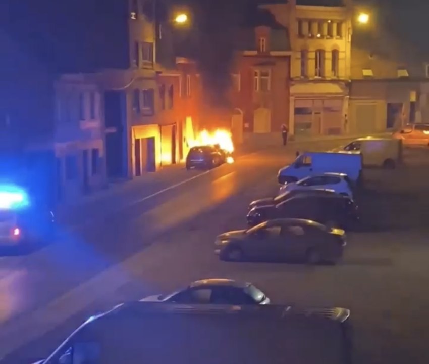 Incendie de voitures à la rue de la Marlière (Mouscron)