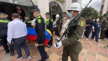 Son dakika haber | Kolombiya'da görev başında öldürülen polisler için cenaze töreni düzenlendi