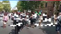 Omicidio a Civitanova, la comunità di nigeriani manifesta sul corso: il video