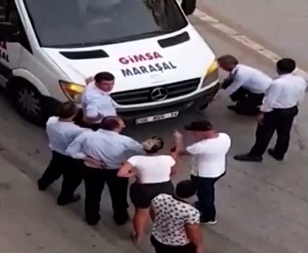 Biz nasıl bu kadar vicdansız bir toplum olduk! 5 lirası eksik olan yaşlı adama markette skandal muamele