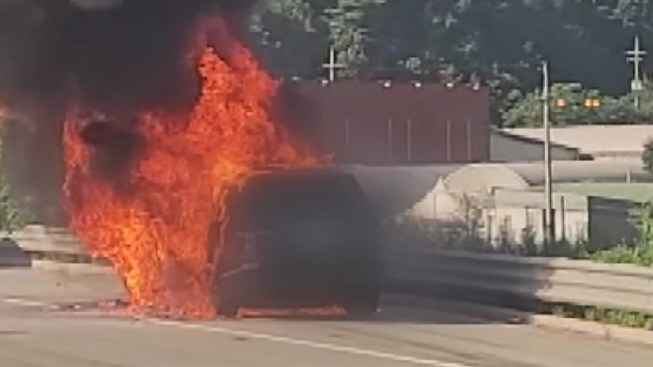 '강남 유흥주점 사망' 마약 유통책 구속...변압기 들이받아 '정전' 사태 / YTN