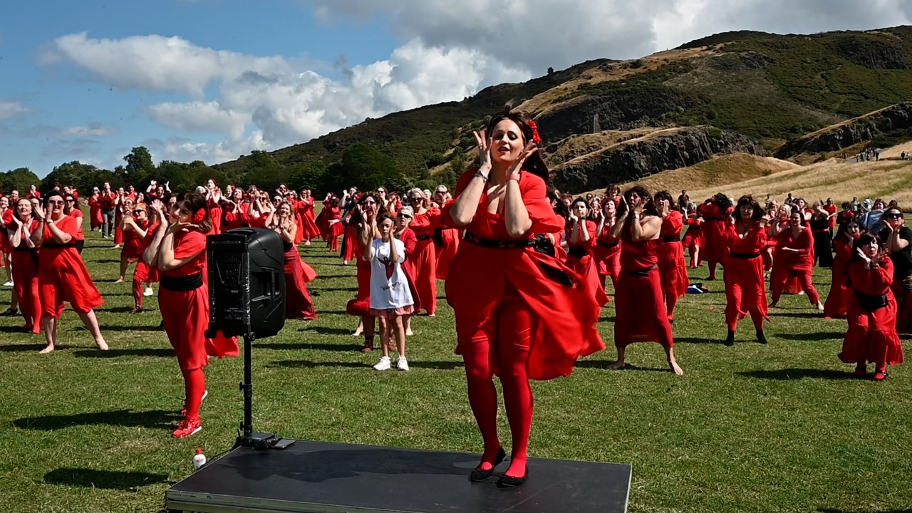 The Most Wuthering Heights Day Ever - Kate Bush fans gather in Holyrood Park Edinburgh #WutheringHeights