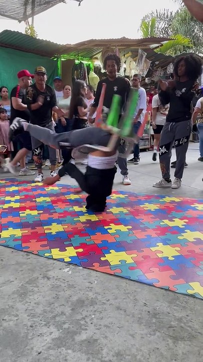 Head Spin vs. Head Smack