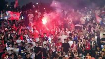 Sivas spor: Sivassporlu taraftarlar, Turkcell Süper Kupa maçını kent meydanında izliyor