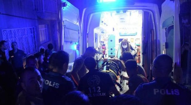 Son dakika haber | KAVGAYA MÜDAHALE EDEN POLİS MEMURU BALKONDAN DÜŞÜP YARALANDI