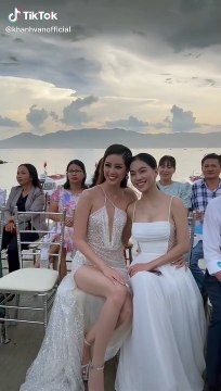 Hoa hậu Khánh Vân xuất hiện xinh đẹp tại Vietnam Beauty Fashion Fest