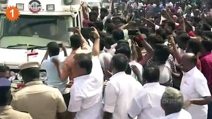 திடீர் ட்விஸ்ட்.. டிடிவி தினகரனை சந்தித்த ஓபிஎஸ்ஸின் நிழல் - ரைட்டு.. அப்போ கூட்டணி உறுதியா?