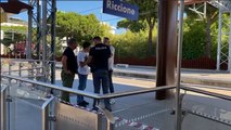 Due ragazze travolte dal treno e  uccise sui binari a Riccione. Video