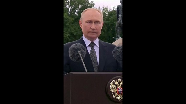 Vladimir Poutine va équiper la Russie d'un nouveau missile hypersonique qui ne connaît aucun obstacle