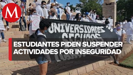 Se manifiestan estudiantes de medicina en Yucatán