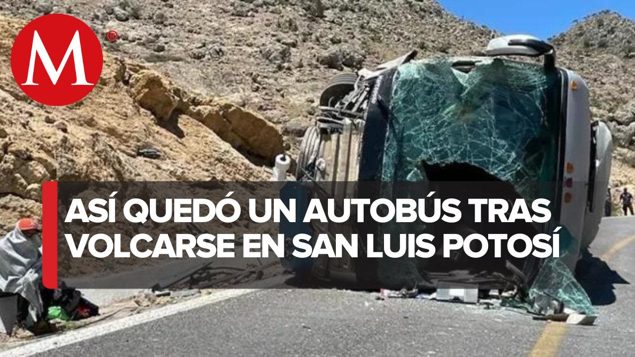 Autobús de pasajeros vuelca en tramo Hualulco-Moctezuma