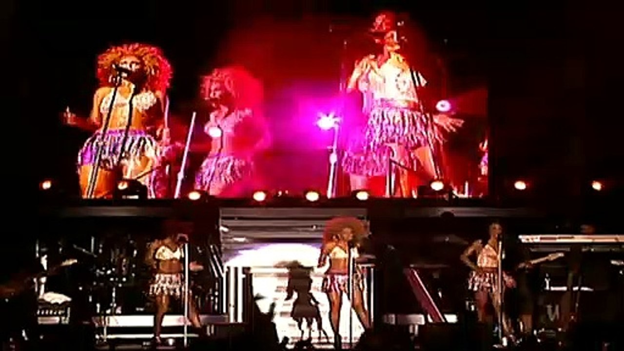 BEYONCÉ — Proud Mary | From BEYONCÉ: Destiny's Child - World Tour - (2002) | by Beyoncé Knowles, Kelly Rowland, Michelle Williams