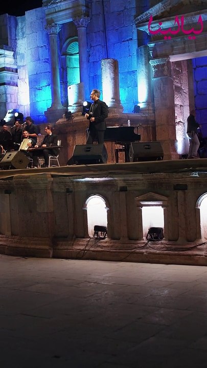مهرجان جرش2- لقطات من حفل مروان خوري من مهرجان جرش ولقطات للجمهور الأرني في تفاعل كبير مع الأغاني