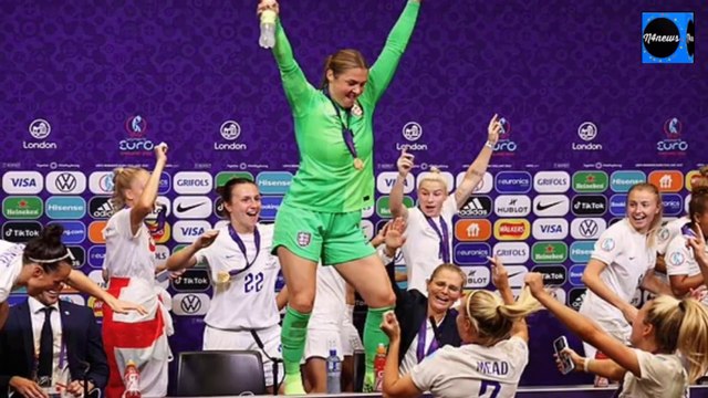 Lionesses Gatecrash Sarina Wiegman's Press Conference with Rendition of Football's Coming Home