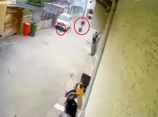 Kahraman motokurye küçük çocuğa çarpmamak için kendi canını hiçe saydı