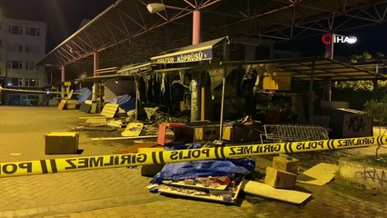 Bakırköy’de geceyi aydınlatan kitap yangını