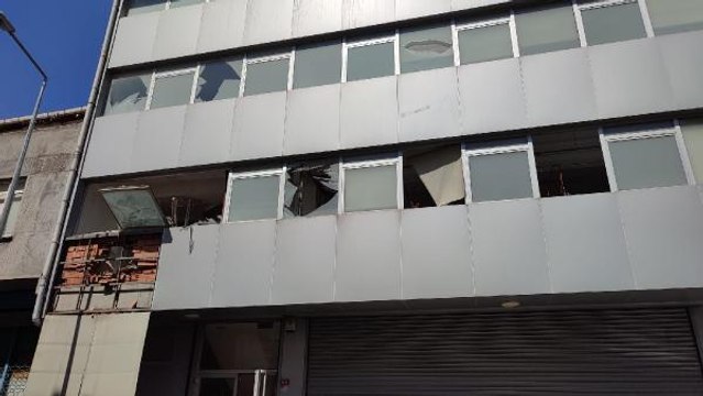 Son dakika haberi... BAĞCILAR'DA TEKSTİL ATÖLYESİNDE PATLAMA: 3 YARALI