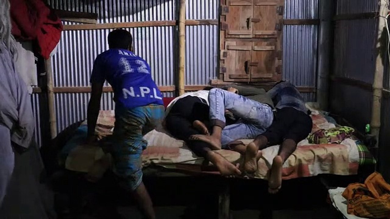 PRANK POCONG ANAK PASANTREN BANGUNIN SHOLAT SUBUH LUCU part 5