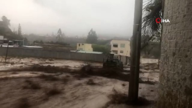 Ekvador'u sel vurdu