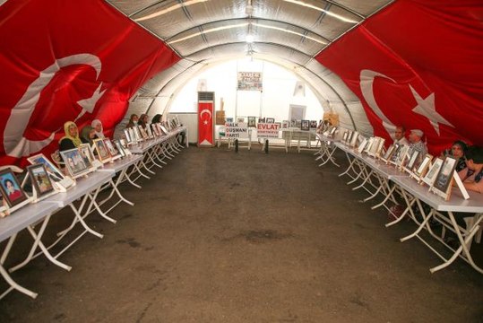 Diyarbakır haber... Diyarbakır anneleri evlat nöbetini kararlılıkla sürdürüyor