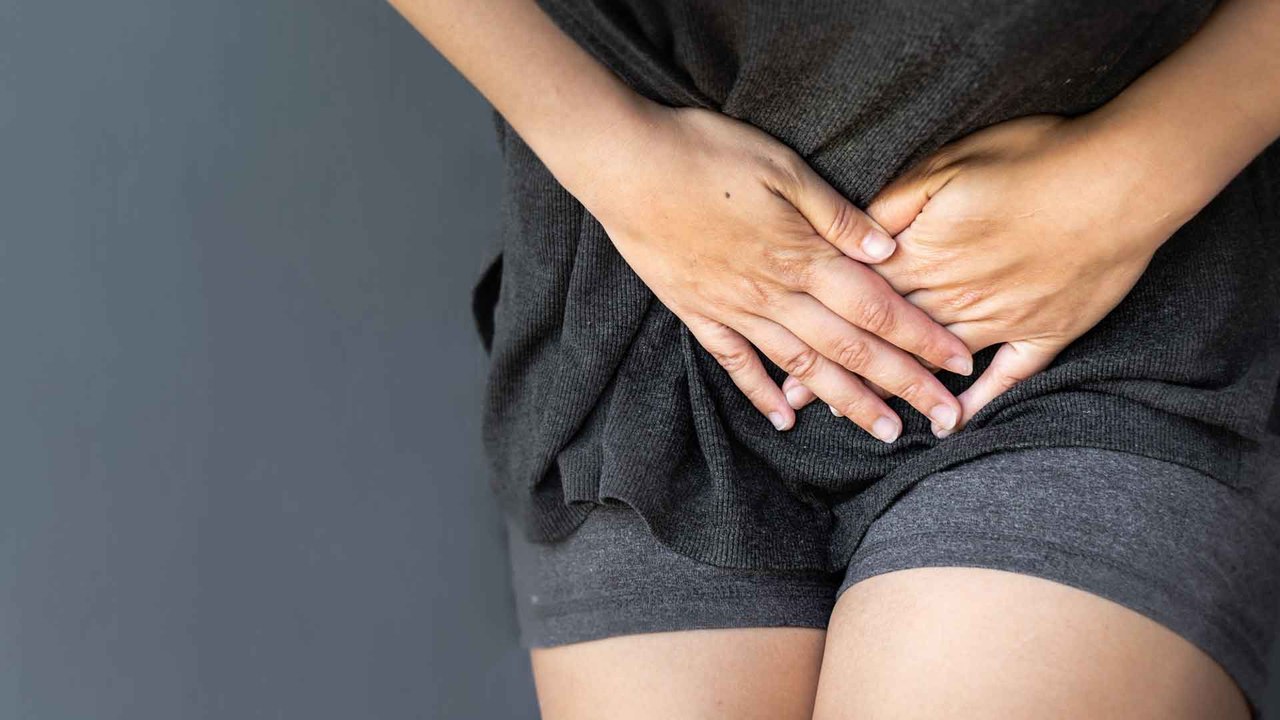 Hausmittel gegen Blasenentzündung: Die lindern den Schmerz