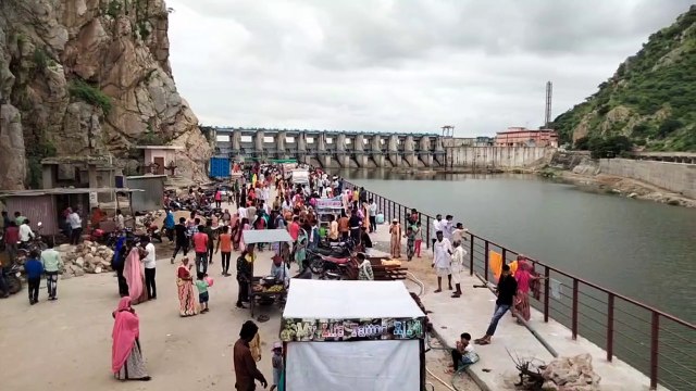 बीसलपुर बांध: त्रिवेणी शांत डाई नदी बढ़ा रही गेज