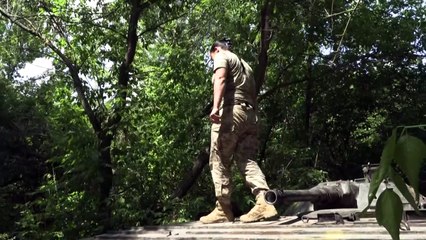 Dans l'Est de l'Ukraine, des femmes de l'armée racontent leur vie au front