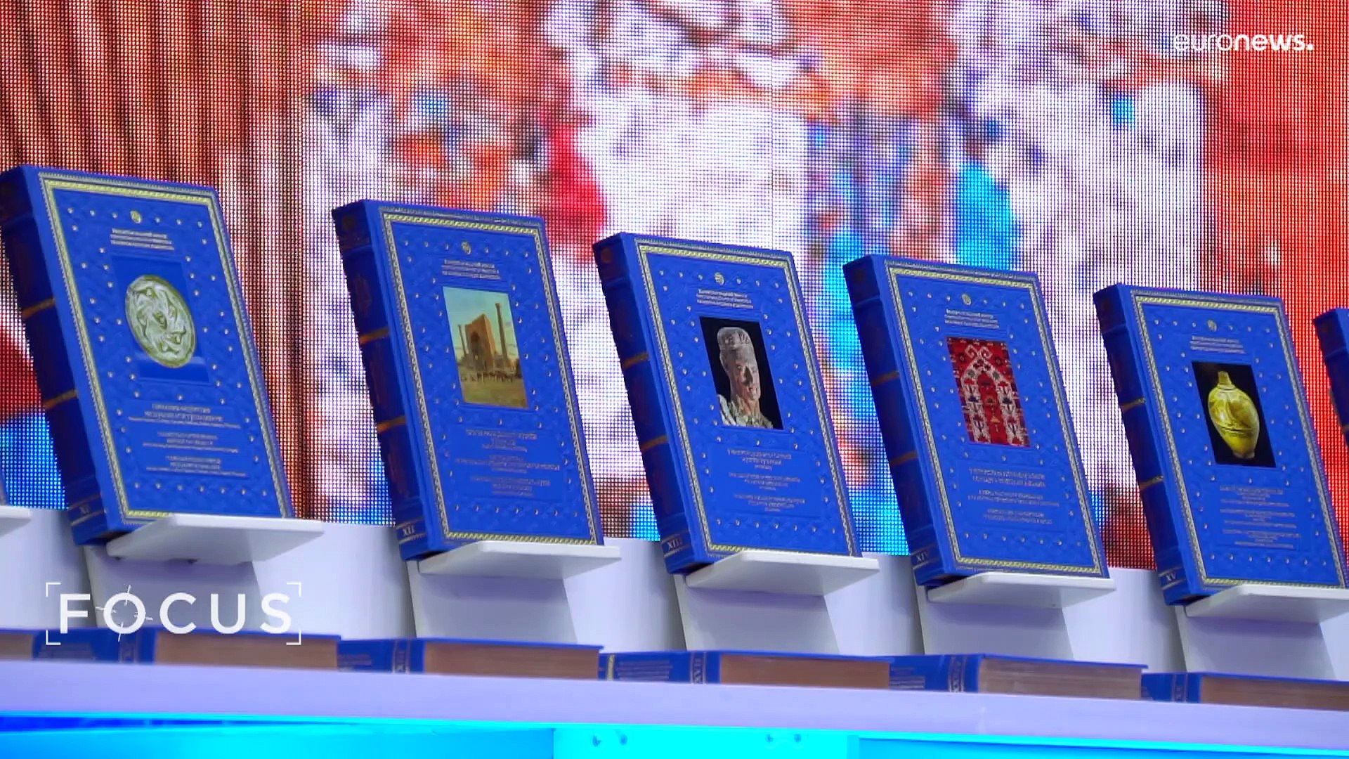 Uzbequistão reúne em livros património nacional