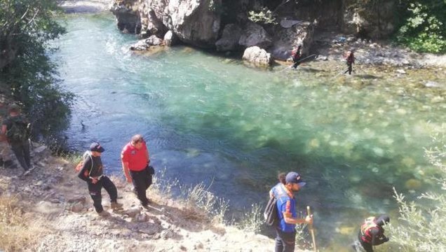 Müküs Çayı'nda akıntıya kapılan hemşireyi arama çalışmaları 52 gündür sürüyor