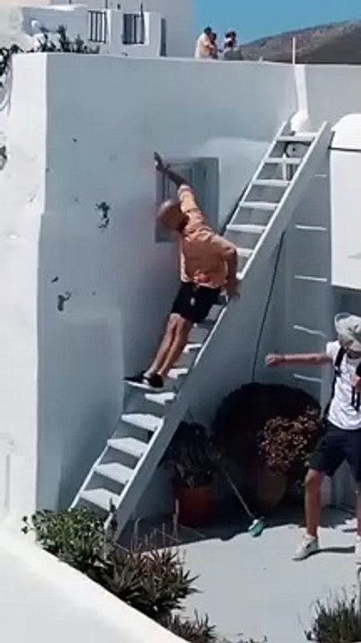 #très_drôle_2022 #shorts #singapur #short #funny #yt #youtubeshort #trending #turkey #us #canada #saudia #iran #pk #natural #bohpal #birds #matting process #birds love you #short #funny #yt #youtubeshort #trending #turkey