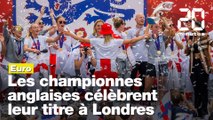 Euro : Les championnes anglaises célèbrent leur titre à Londres