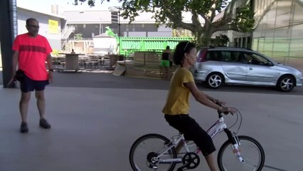 Marseille : Des cours de vélos pour les femmes à la cité des arts de la rue