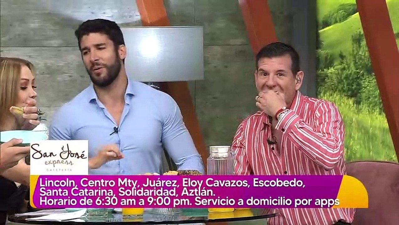 Albañiles sorprenden a compañero en obra por su cumpleaños