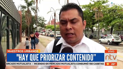 Maestros urbanos inician huelga