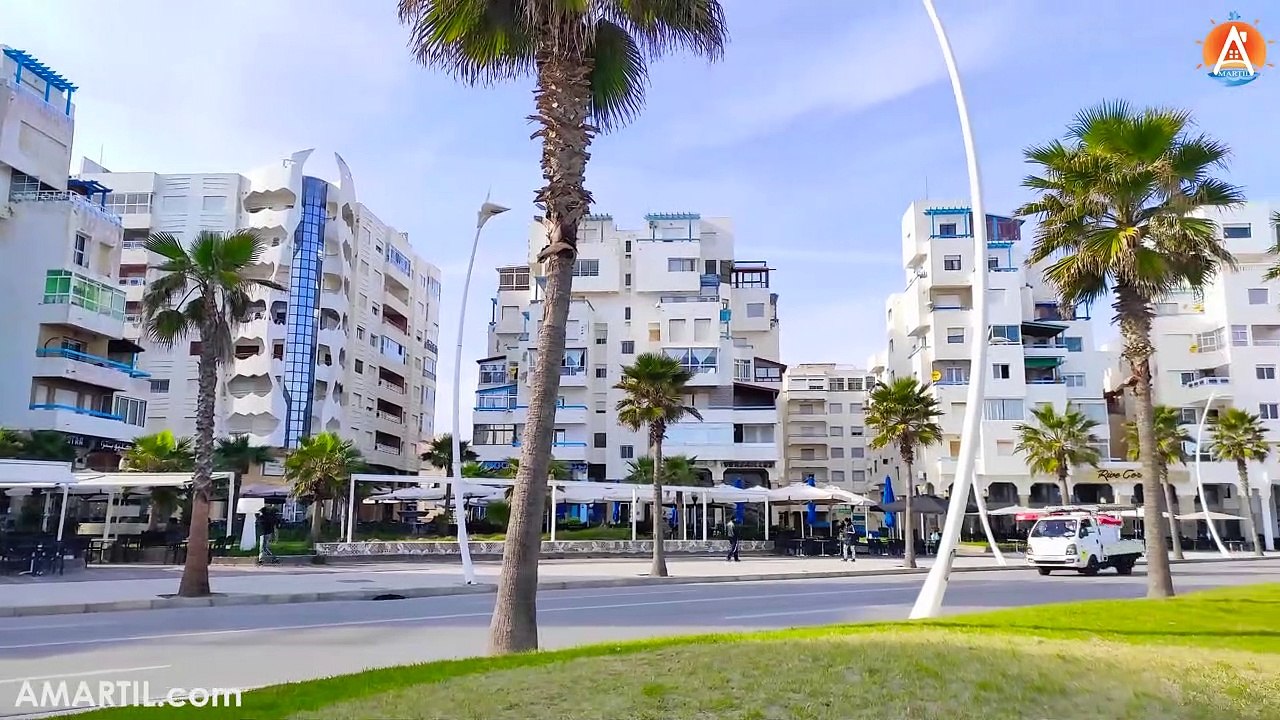 شقة مفروشة للكراء اليومي في كورنيش مرتيل 2 غرف 2 صالون قرب البحر Location Appartement A Martil [4k]