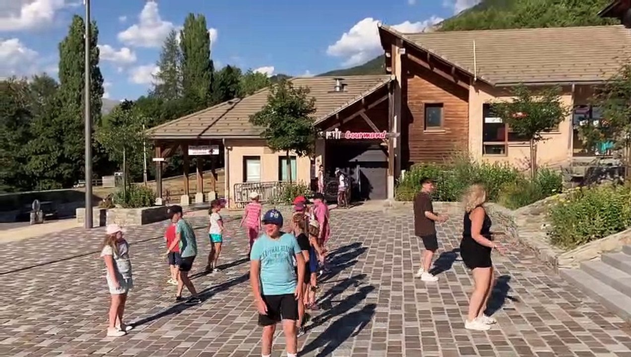À un pas de la lune ooh ooh