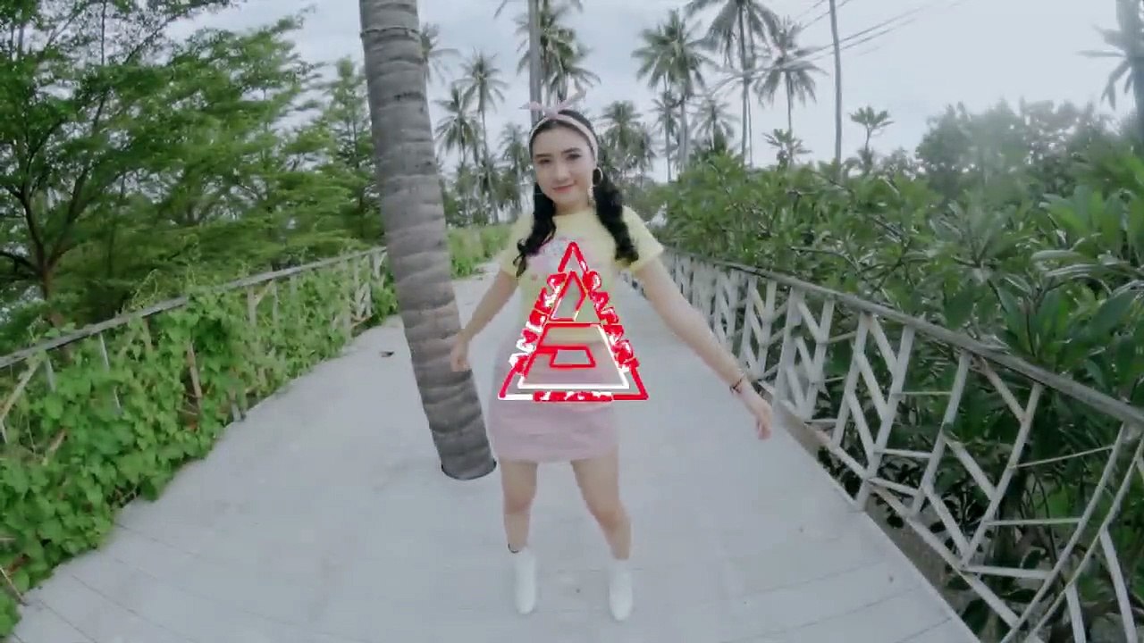 Dj I LOVE MAMA MANTU - Lutfiana Dewi