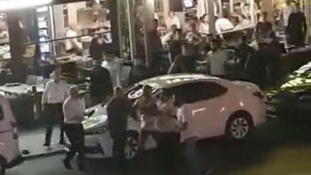 Ünlü işkembecide “yanlış sipariş” kavgası kamerada