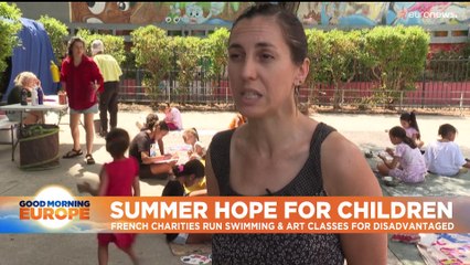 Free art classes for disadvantaged children in Marseille