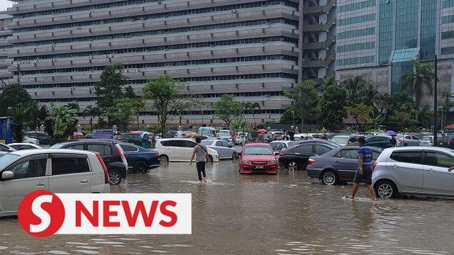 Two-hour downpour causes flash floods in Johor Baru